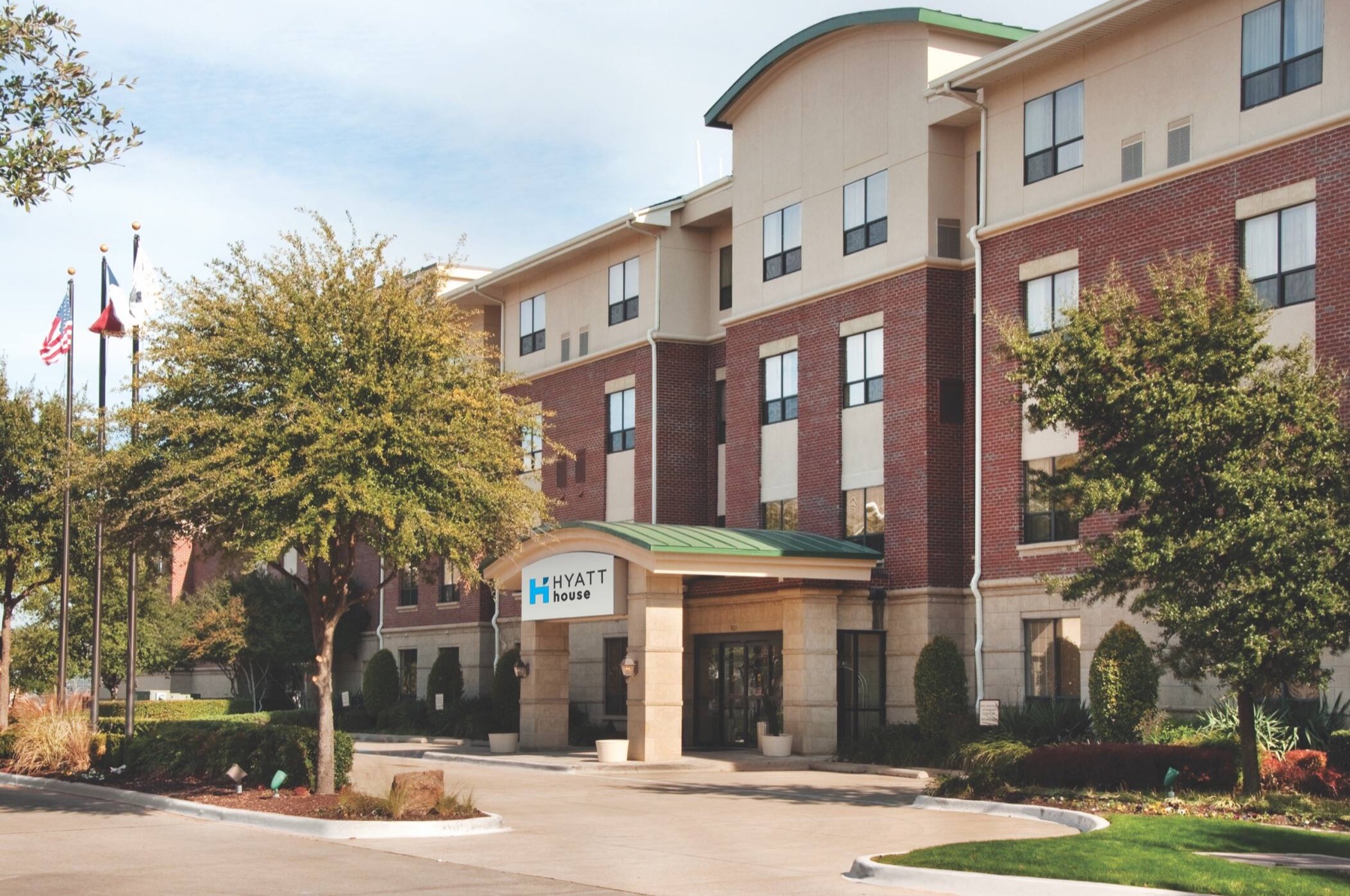 Hyatt House Dallas/Lincoln Park exterior